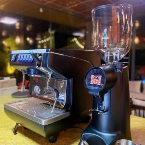 Alternative view of Máy Pha Cà Phê Nuova Simonelli Appia Life A1 Group